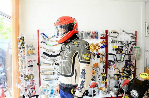 #จัดโปโมชั่นต้อนรับปีใหม่ 2016.ต้อนรับหน้าหนาว เสื้อ ออกทริป ของเข้า Yellow corn   ยี่ห้อ JAPAN ของนำเข้า เสื้อ YELLOW CORN ของแท้ 100 \%