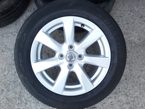 ขายล้อแม็กNISSAN ALMERA VL รุ่นTOP ยางปี13  4 ล้อ