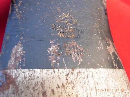 ขายขวานตราเสืองานเก่าหัวสีเทาขนาดหัว2ปอน MADE IN SWEDEN.