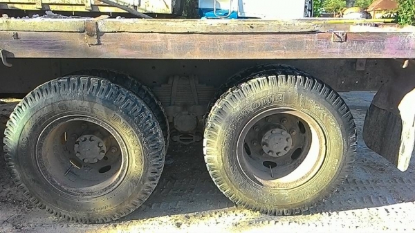 รถบรรทุก 12 ล้อ MITSUBISHI FN527