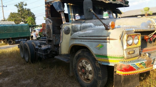 ถสิบล้อหัวยาว เครื่อง 6BF1 185แรง เพาเวอร์ เบรกจิฟฟี่ ช่วงล่าง ฟูโซ่ ภาษีไม่ขาด เล่มทะเบียนพร้อมโอน