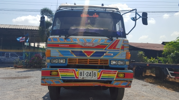 ขายรถเทรลเลอร์ 10 ล้อ HINO 2 เพลา เครื่อง EP100 = 280 แรงม้า บรรทุกรถเกี่ยวข้าว ขายรถเทรลเลอร์ 10 ล้อ HINO 2 เพลา เครื่อง EP100 = 280 แรงม้า บรรทุกรถเกี่ยวข้าว