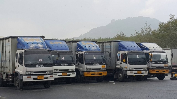 ขาย10ล้อ2เพลาเดก้าfvz195แรงแม่+ลูกพ่วงตู้10บาน ราคา 850,000