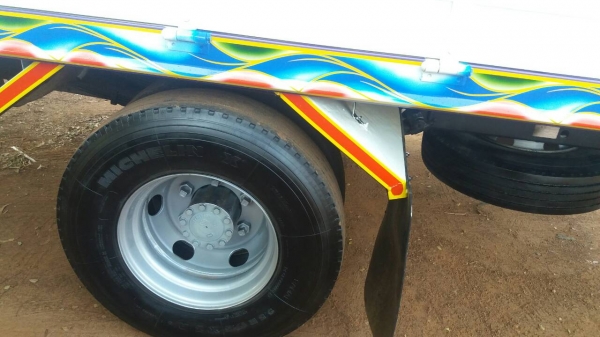 ขายด่วน รถหกล้อ HINO MEGA  ,5.50 เมตร สภาพพร้อมใช้