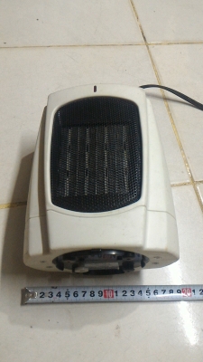 ฮีตเตอร์เป่าลมร้อนให้ความอบอุ่นในหน้าหนาว LIFELEX ให้ความอบอุ่นในห้องในบ้านแบบตั้งพื้น ไม่มีแสงให้รบกวนการพักผ่อน มีระบบตัดการทำงานเมื่อเครื่องล้ม