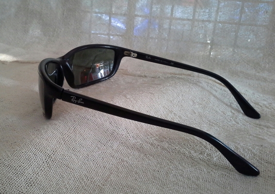 อภิมหาแว่นตาสำหรับนักล่า RAY-BAN Predator made in Italy ตัวแท้!