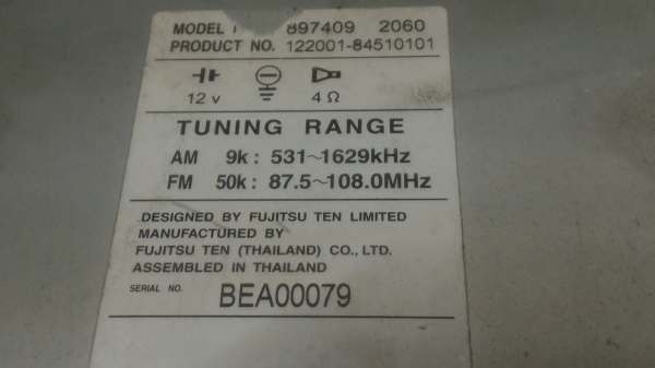 เครื่องเล่นวิทยุและCD , MP 3 แบบ 2 din ยี่ห้อ FUJITSU รับวิทยุ AM - FM และเล่นแผ่น