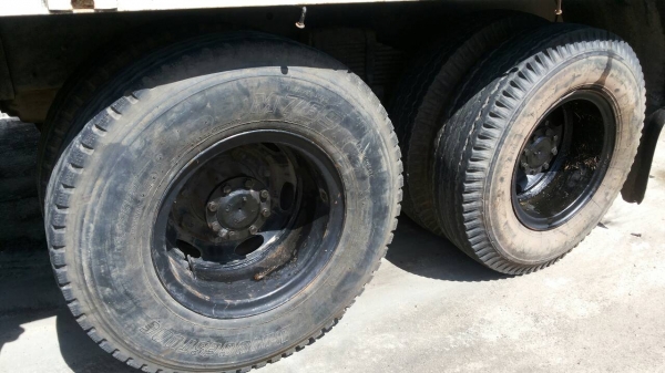 ขายรถบรรทุก 18 ล้อแม่ลูกพื้นเรียบ MITSUBISHI FN527MA 195 แรงม้า ลูกพื้นเรียบ 2 เพลา ราคา 730000