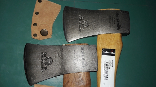 ขายขวานตราเสือ1 1/4ปอน HULT'S CELEBRATED AXES. MADE IN SWEDEN.