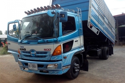 ขายรถบรรทุกหกล้อดั้มเกษตรฮีโน่QDR ซี่รี่ส์ 500 เครื่อง 240 แรงม้า