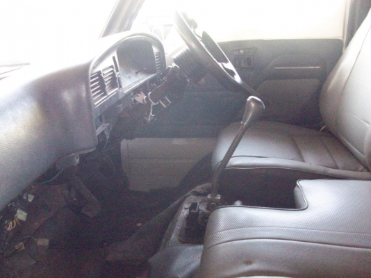 ขายรถตู้ พร้อมใช้งาน ตามสภาพครับ