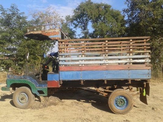 ขายรถอีแต๋น คันซีหน้า 4 สวย เกียร์ร5หกล้อใหญ่ ์NPR 6 เกียร์ ขายรถอีแต๋น คันซีหน้า 4 สวย เกียร์ร5หกล้อใหญ่ ์NPR 6 เกียร์