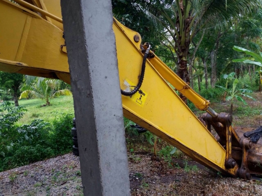 ขายรถแบคโฮ  KOMATSU PC200-7