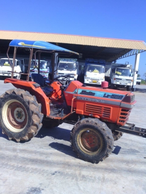 Kubota L1 2205. 22แรง สภาพสวย เครื่ิงไม่เยื่อม ขับเคลื่อนสี่ล้อ มีแต่ตัว สนใจติดต่อ 089-9638932 Kubota L1 2205. 22แรง สภาพสวย เครื่ิงไม่เยื่อม ขับเคลื่อนสี่ล้อ มีแต่ตัว สนใจติดต่อ 089-9638932