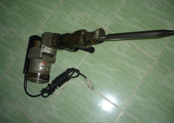 ขายเครื่องสกัดคอนกรีตไฟฟ้า MAKITA HM1201