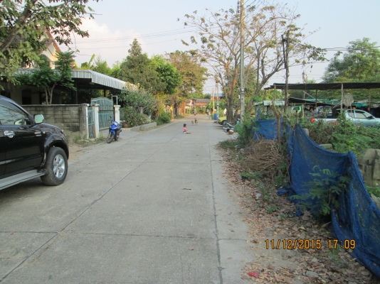 ให้เช่าที่ดิน  100ตารางวา  ถนนพุทธมณฑลสาย2 ราคาถูกๆ