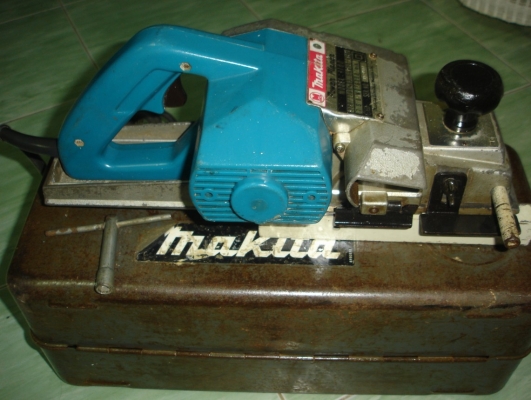 ขายกบไฟฟ้า 3 นิ้ว Makita รุ่น 1100 (750w.)