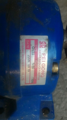 มอเตอร์เกียร์ทด PEI GONG  ขนาด 400 W. อัตราที่ 1 : 10  ทดแล้วหมุนที่ 140 รอบต่อนาทีแรงบิดสูง