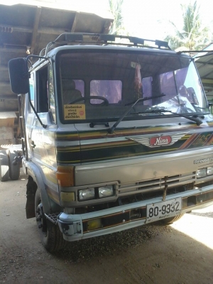 หกล้อ ฮีโน่ FD165B HO6C 220โบว์ ดั้มค๊อกเกษรต ยาว5.20ม ยาง900 สภาพดีสวยบางเดิมพร้อมใช้งาน ราคา 570,000บ ครับ หกล้อ ฮีโน่ FD165B HO6C 220โบว์ ดั้มค๊อกเกษรต ยาว5.20ม ยาง900 สภาพดีสวยบางเดิมพร้อมใช้งาน ราคา 570,000บ ครับ