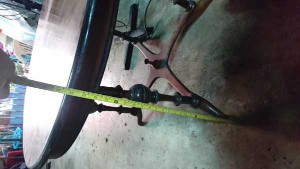 โต๊ะไม้ถูกๆไม่มีที่วาง