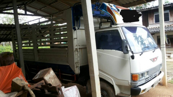 ขายรถบรรทุก 6 ล้อดัมพ์ HINO FC145 แรงม้า เครื่อง WO6D 145 แรงม้าปี 2543 ดัมพ์ยาว 4.80 เมตร ราคา 450000