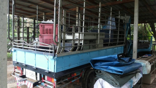 ขายรถบรรทุก 6 ล้อรั้ว ISUZU NKR 110 แรงม้าปี 2538 ยาว 4.80 เมตร ราคา 250000