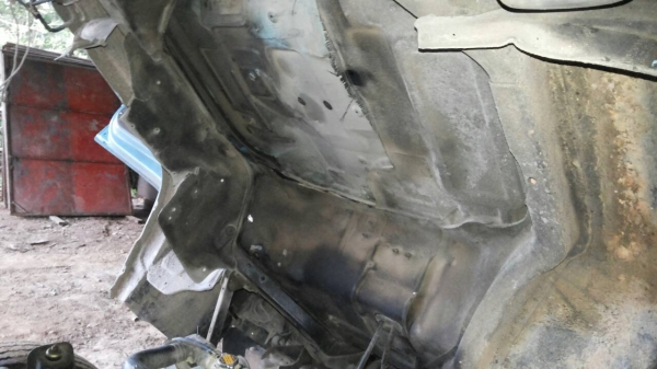 ขายรถบรรทุก 6 ล้อรั้ว ISUZU NKR 110 แรงม้าปี 2538 ยาว 4.80 เมตร ราคา 250000