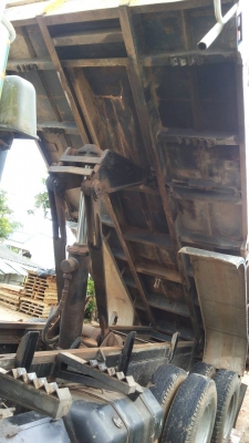 ขายรถบรรทุก 10 ล้อดัมพ์ HINO FM18 185 แรงม้า 2 เพลา ราคา 700000