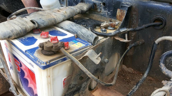 ขายรถบรรทุก 10 ล้อดัมพ์ HINO FM18 185 แรงม้า 2 เพลา ราคา 700000