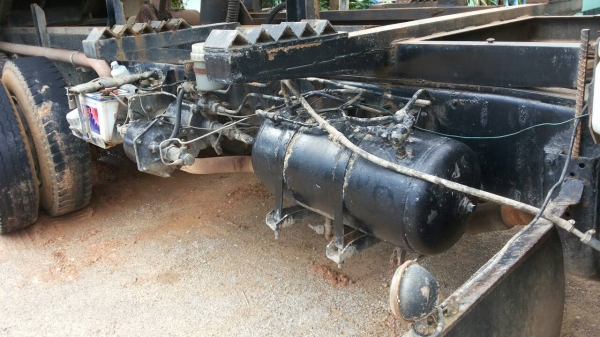 ขายรถบรรทุก 10 ล้อดัมพ์ HINO FM18 185 แรงม้า 2 เพลา ราคา 700000