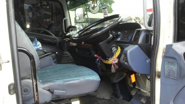 ขายรถบรรทุก 18 ล้อพ่วงแม่ลูกคอกรั้ว HINO MEGA 260 แรงม้าปี 2548 เพลาเดี่ยว ลูกพ่วง 2 เพลา ราคา 1500000