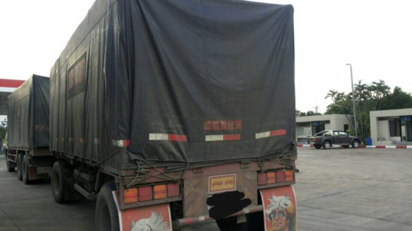 ขายรถบรรทุก 18 ล้อพ่วงแม่ลูกคอกรั้ว HINO MEGA 260 แรงม้าปี 2548 เพลาเดี่ยว ลูกพ่วง 2 เพลา ราคา 1500000