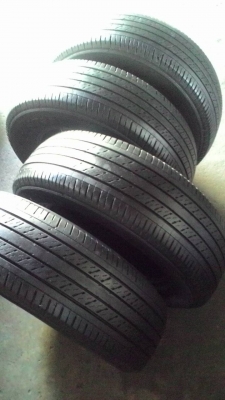 215/65R16 DUNLOP SP LT37 ปี2013 ชุด 4 เส้น tel.081-427-3941 215/65R16 DUNLOP SP LT37 ปี2013 ชุด 4 เส้น tel.081-427-3941