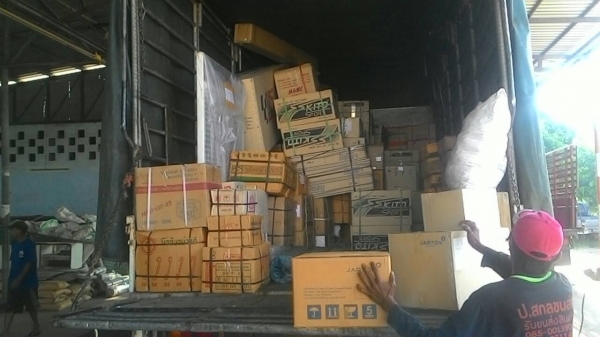 ขาย กะบะยาว 7.20ม สภาพดีสวยๆ ยกลงจาก หกล้อ ฮีโน่ FG1J ยาว 7.20ม ได้เหล็กแผงข้างครบ ราคา59,000บ ครับ ขาย กะบะยาว 7.20ม สภาพดีสวยๆ ยกลงจาก หกล้อ ฮีโน่ FG1J ยาว 7.20ม ได้เหล็กแผงข้างครบ ราคา59,000บ ครับ