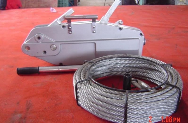 จำหน่าย รอกสลิงมือโยก 1.6 , 3.2 ตัน วีรพล 0912822084