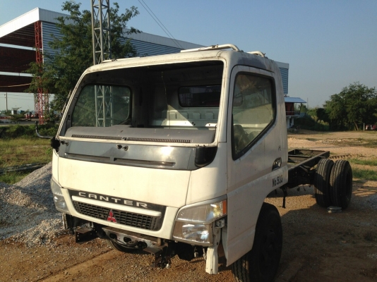 รถ 6 ล้อ Mitsubishi Canter