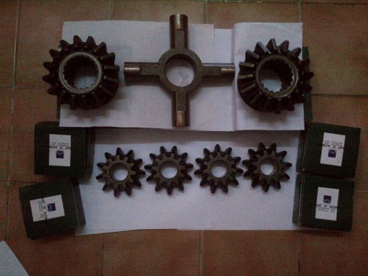 ขายดอกจอกฟูโซ่ 527   ของใหม่ครบชุดราคา   4000โทร 0906208746  0920976322