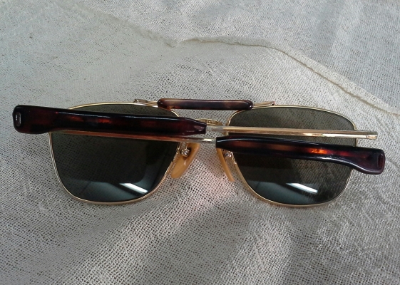 อภิมหาเทพแว่นตา (ตัวบิดา) AO SKYMASTER PILOT AO184 20KGP USA