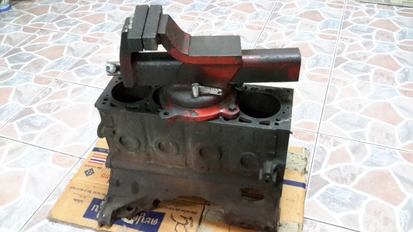 ปากาเหล็กเหนียว 5 นิ้ว ฐานหมุนได้