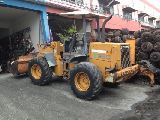 รถตัก TCM E830