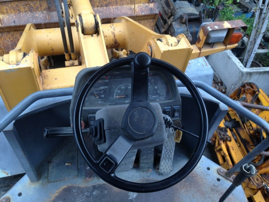 รถตัก TCM E830