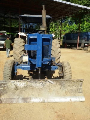 ขายรถไถ Ford ราคาถูก สภาพสวย