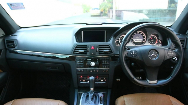 BENZ E-COUPE 250 CGI รถออกปลายปี2010 จดปี2012 BENZ E-COUPE 250 CGI รถออกปลายปี2010 จดปี2012
