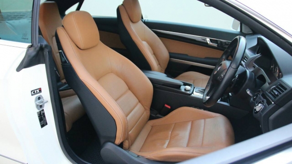 BENZ E-COUPE 250 CGI รถออกปลายปี2010 จดปี2012 BENZ E-COUPE 250 CGI รถออกปลายปี2010 จดปี2012