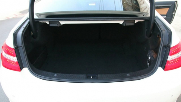 BENZ E-COUPE 250 CGI รถออกปลายปี2010 จดปี2012 BENZ E-COUPE 250 CGI รถออกปลายปี2010 จดปี2012