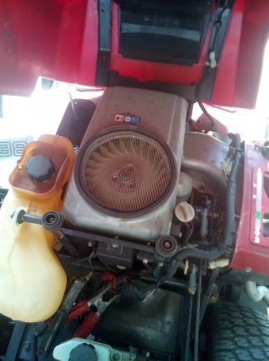 ส่งท้ายสิ้นปีครับ รถตัดหญ้าเก่าญี่ปุ่น HONDA ส่งท้ายสิ้นปีครับ รถตัดหญ้าเก่าญี่ปุ่น HONDA