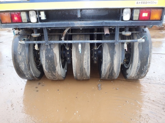 ขายรถบดล้อยาง 9 ล้อ DYNAPAC : CP202 S/N: 51040