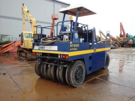 ขายรถบดล้อยาง 9 ล้อ DYNAPAC : CP202 S/N: 51040