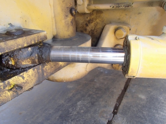 ขายรถบดสั่นสะเทือน 2 ล้อเหล็ก SAKAI : SW60  S/N: VSW1-10600