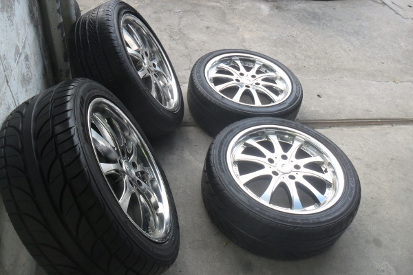 ล้อแม็ก17นิ้ว5รู114 พร้อมยาง สวยๆ 4 ล้อ ราคา 6900 บาท ล้อแม็ก17นิ้ว5รู114 พร้อมยาง สวยๆ 4 ล้อ ราคา 6900 บาท